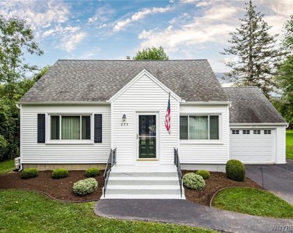 275 Miller Road, Amherst