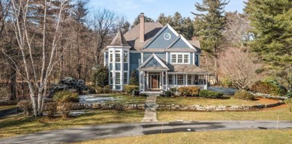 72 Old Elm Way, Hopkinton