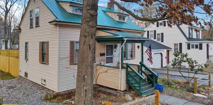 32 Pleasant Street, Plymouth