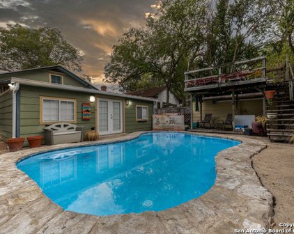 381 Tolle St, New Braunfels