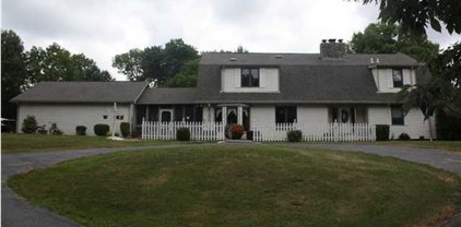 1313 Robertson Dr, Crestwood
