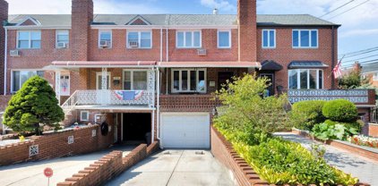 60-04 72nd Street, Maspeth