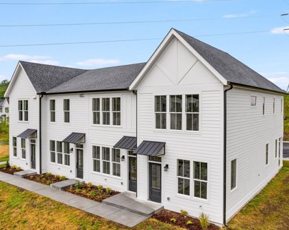 102 Stella Dr, Nashville