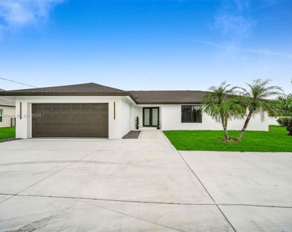 2851 Se 19 Pl, Cape Coral