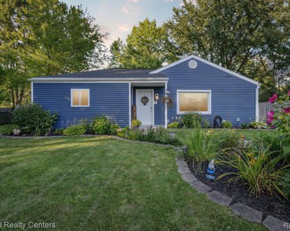21445 DREXEL, Clinton Twp