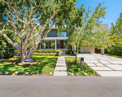 310 Redwood Ln, Key Biscayne