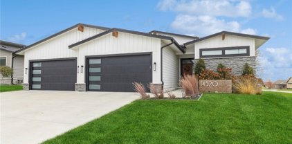 14320 Sutton Drive, Urbandale