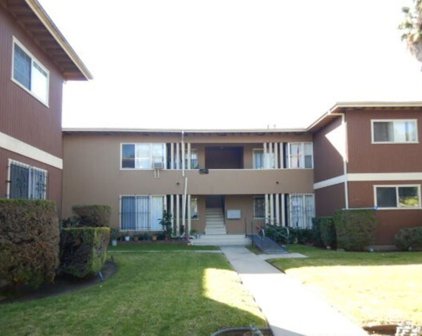 5762 Clemson Street, Los Angeles