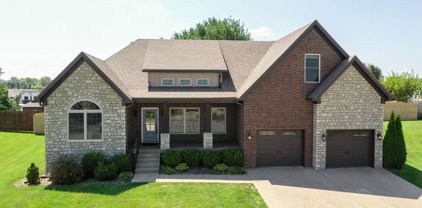 120 Shellys Pl, Shelbyville