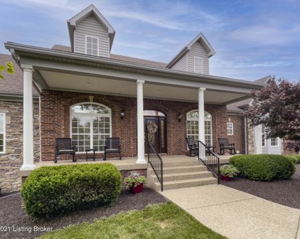 526 Creek Side Dr, Shelbyville