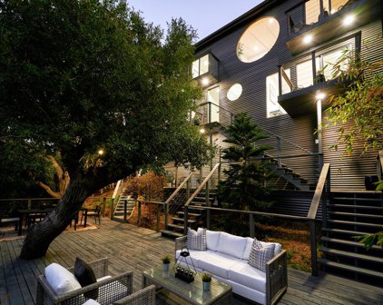 3000  Passmore Dr, Los Angeles