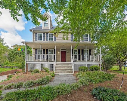 404 Spring Meadow Court, Lewisville