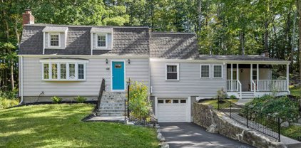 158 Wood St, Hopkinton