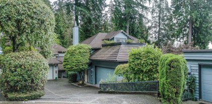5703 Owl Court, North Vancouver