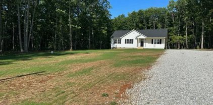 7099 Oakville Road, Appomattox