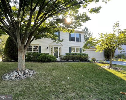 42871 Churchill Downs Dr, Ashburn