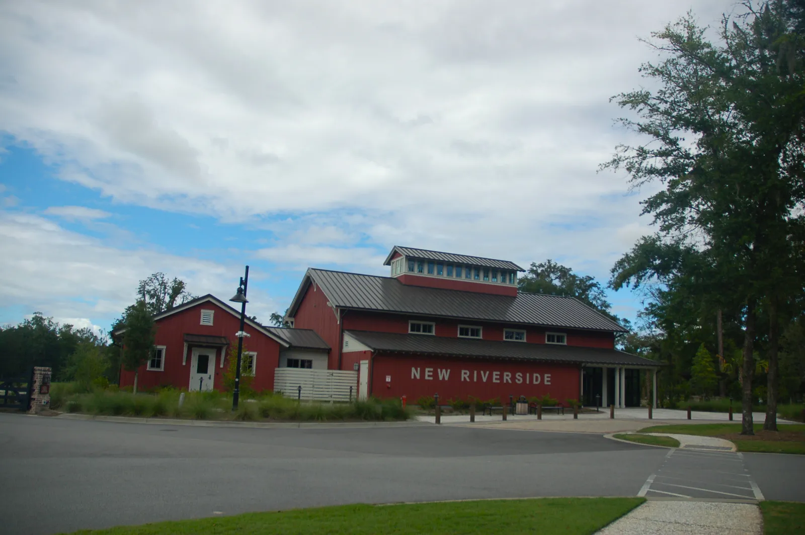 Gathering space at Barn Park in the New Riverside area of Bluffton, SC
