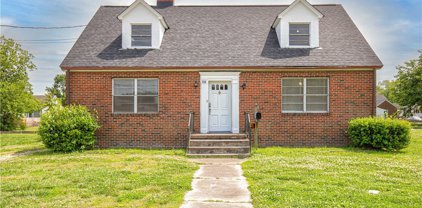 1616 W Washington Street, Petersburg