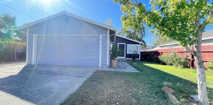 2745 Plover St, Sacramento