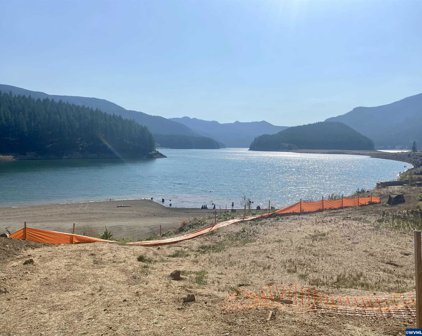 480 N Santiam Hwy