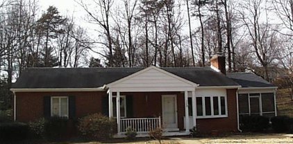 308 Parkwood Pl, Charlottesville