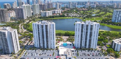 3675 N Country Club Dr Unit #1601, Aventura