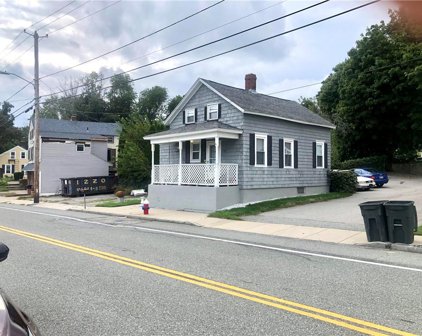 208 Simmonsville  Avenue, Johnston