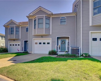 1045 Porte Harbour Arch Arch Unit PH3, Hampton East