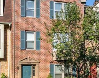 5638 Gresham Ln, Centreville