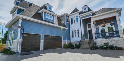 4635 Smith Crescent, Richmond