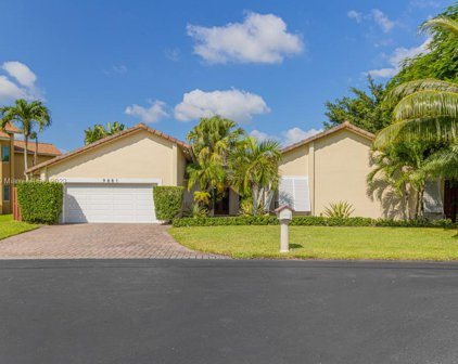 9881 Sw 2nd St, Plantation