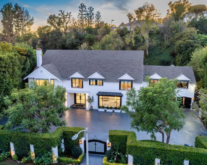 Homes For Sale in Benedict Canyon, Beverly Hills, CA