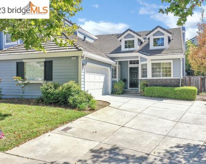 628 Julpun Loop, Clayton