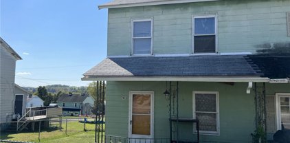 913 3rd St, Menallen Twp