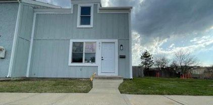 901 SE hampton Court, Lee's Summit