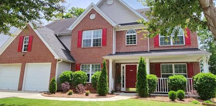 743 Roxholly Walk, Buford