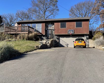 912 Fortress Drive, Mchenry