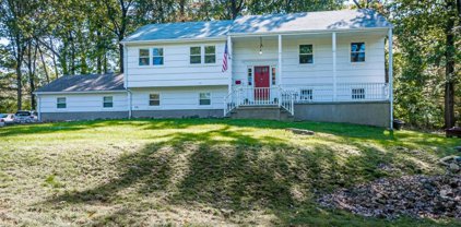 37 King George Rd, Warren Twp.