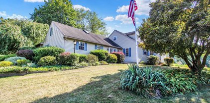 1211 Hoff Rd, Hanover