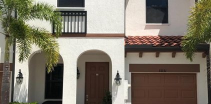 8831 Nw 102nd Ct Unit #8102, Doral