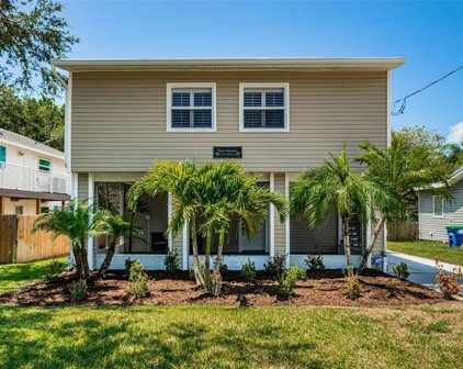 313 Crystal Beach Avenue, Crystal Beach