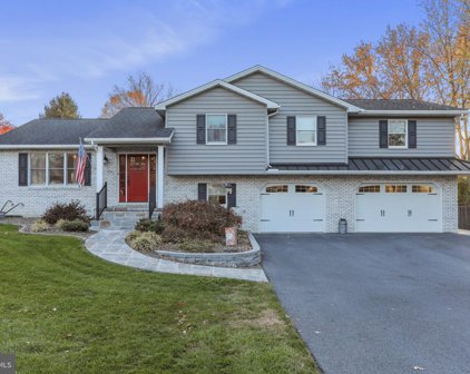 1188 Fiddler's Road, Chambersburg