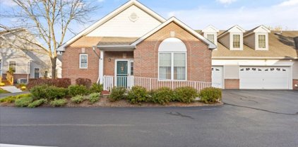 6 Indian Plantation St, Raritan Twp.