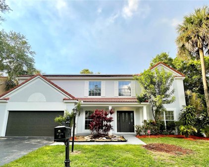 7577 Parkview Way, Coral Springs