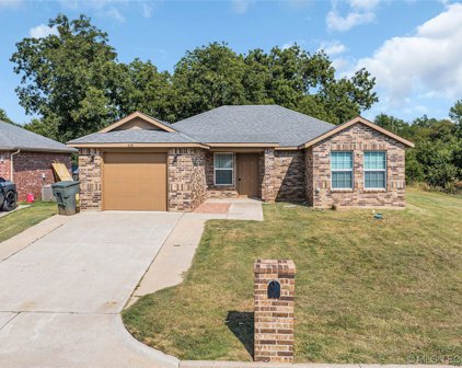 618 Geronimo Lane, Pauls Valley