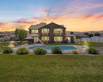 98904 E Brandon Dr, Kennewick