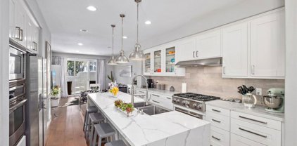 7 Brigmore Aisle, Irvine