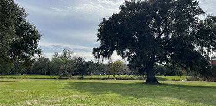 1507 Bronco Trail, Angleton