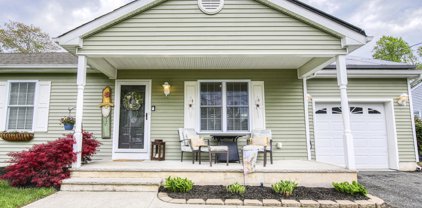 221 Ocean Avenue, Beachwood
