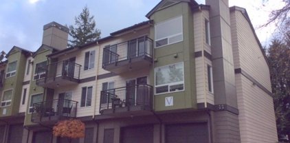 31500 33rd Place SW Unit #V201, Federal Way